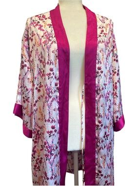 Victoria’s Secret Pink Magenta Satin Floral Kimono Robe Size M/L